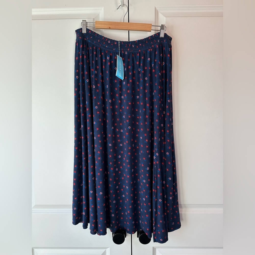 Draper James Slit Side Skirt In Falling Daisies Nassau Blue NWT (Size XXL)